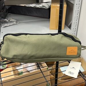 YL08 Small Moon Chair